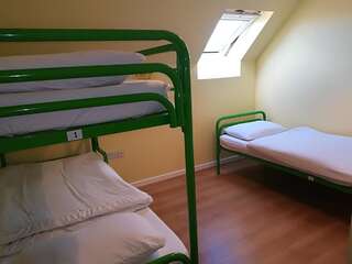 Проживание в семье New Street Lodge Килларни Односпальная кровать в общем номере для мужчин и женщин-3